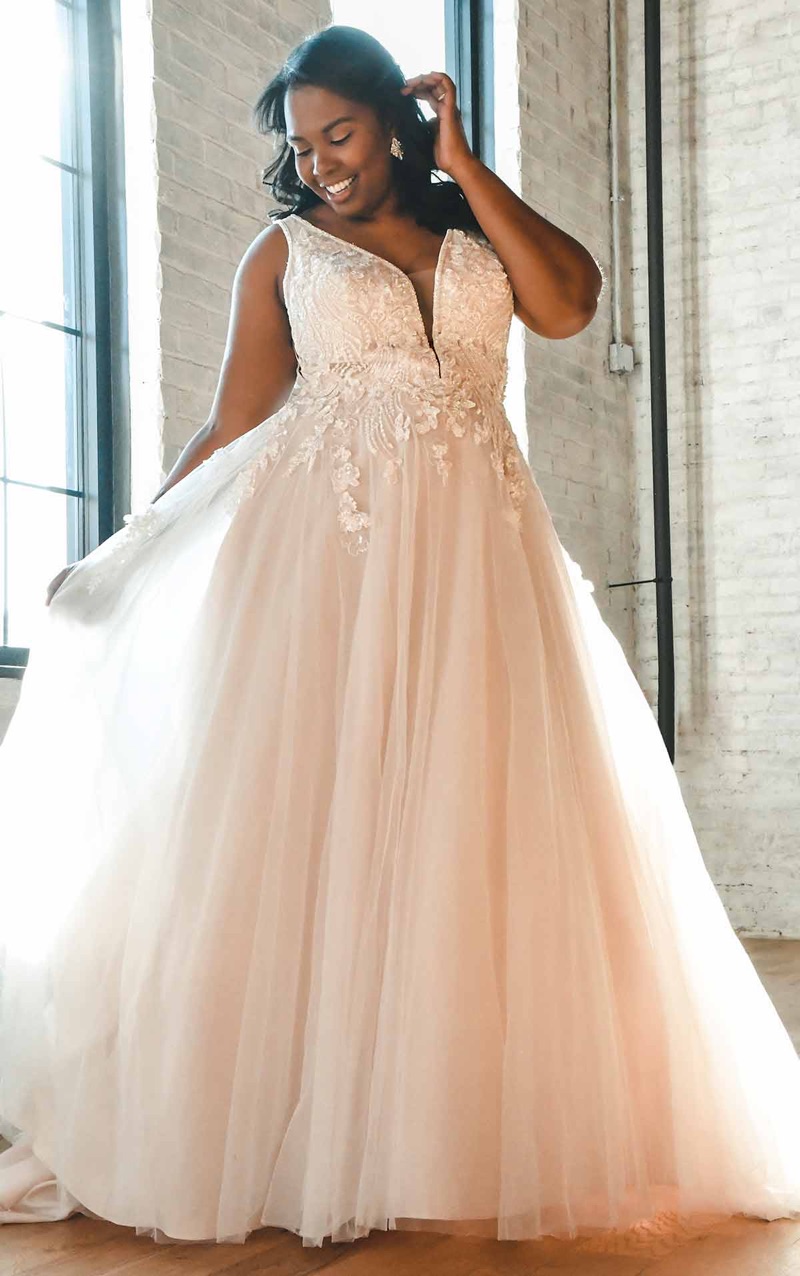 Wedding Dresses In Ohio | Twirl Bride